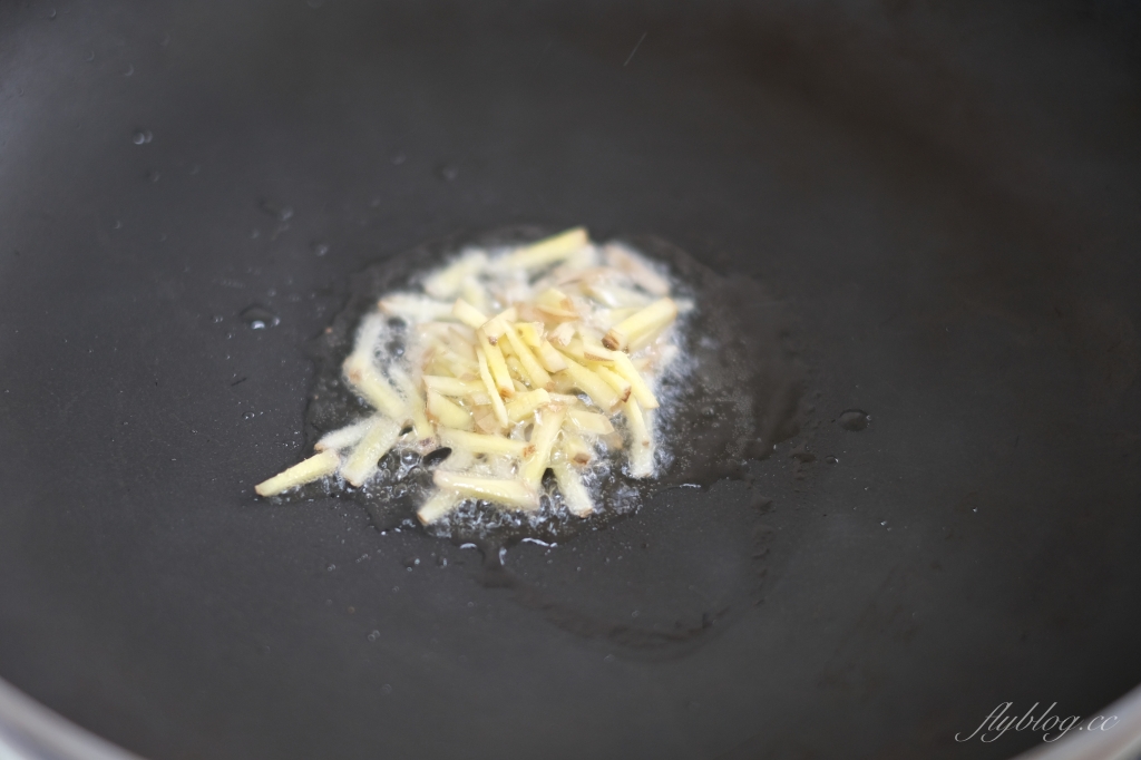 蛤蜊絲瓜做法｜好吃又美味的「蛤蜊絲瓜食譜」，10分鐘就可以輕鬆上桌 @飛天璇的口袋