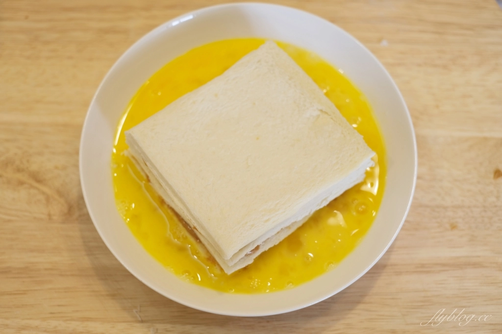 港式西多式做法｜氣炸鍋港式西多式食譜，直接把香港茶餐廳西多士端上桌 @飛天璇的口袋