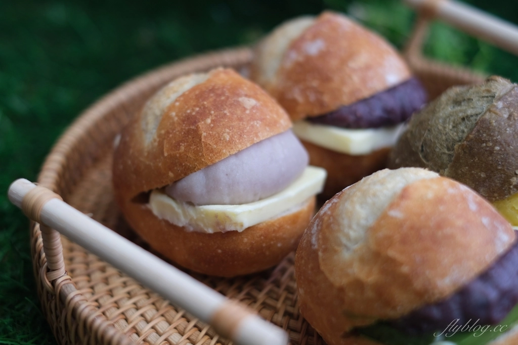 台中西區|小皮球麵包甜點.一開放訂購就秒殺,社區大樓的麵包甜點店 @飛天璇的口袋 台中西區|小皮球麵包甜點.一開放訂購就秒殺,社區大樓的麵包甜點店 @飛天璇的口袋