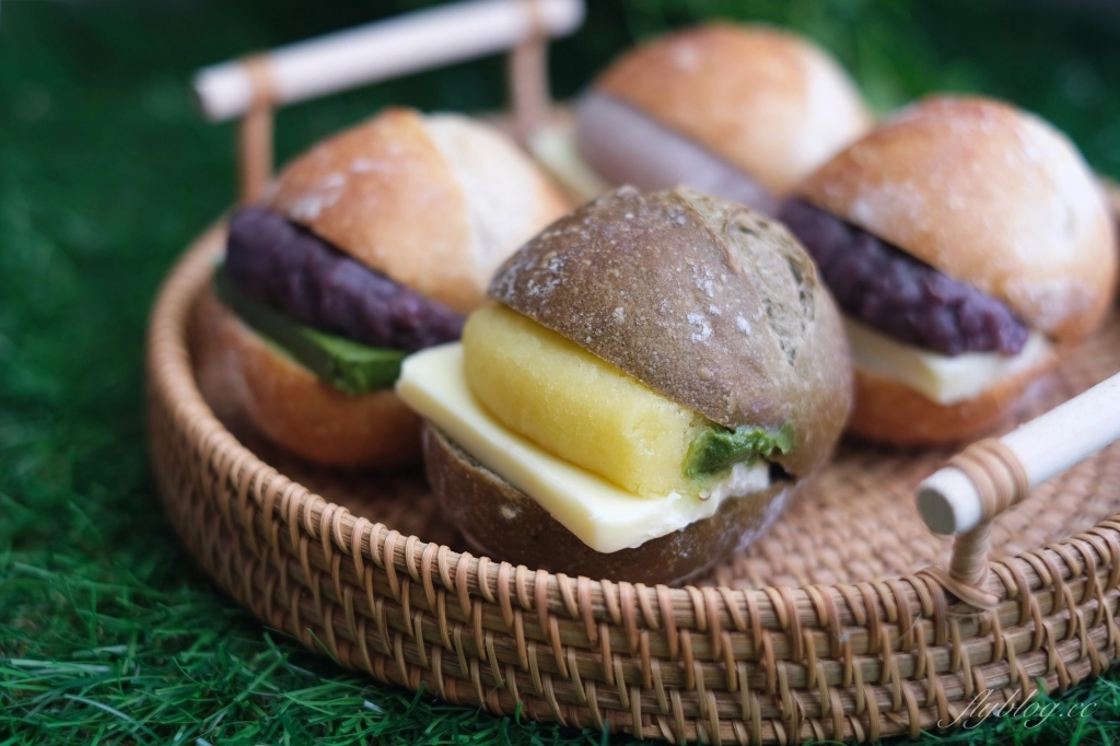 台中西區|小皮球麵包甜點.一開放訂購就秒殺,社區大樓的麵包甜點店 @飛天璇的口袋 台中西區|小皮球麵包甜點.一開放訂購就秒殺,社區大樓的麵包甜點店 @飛天璇的口袋