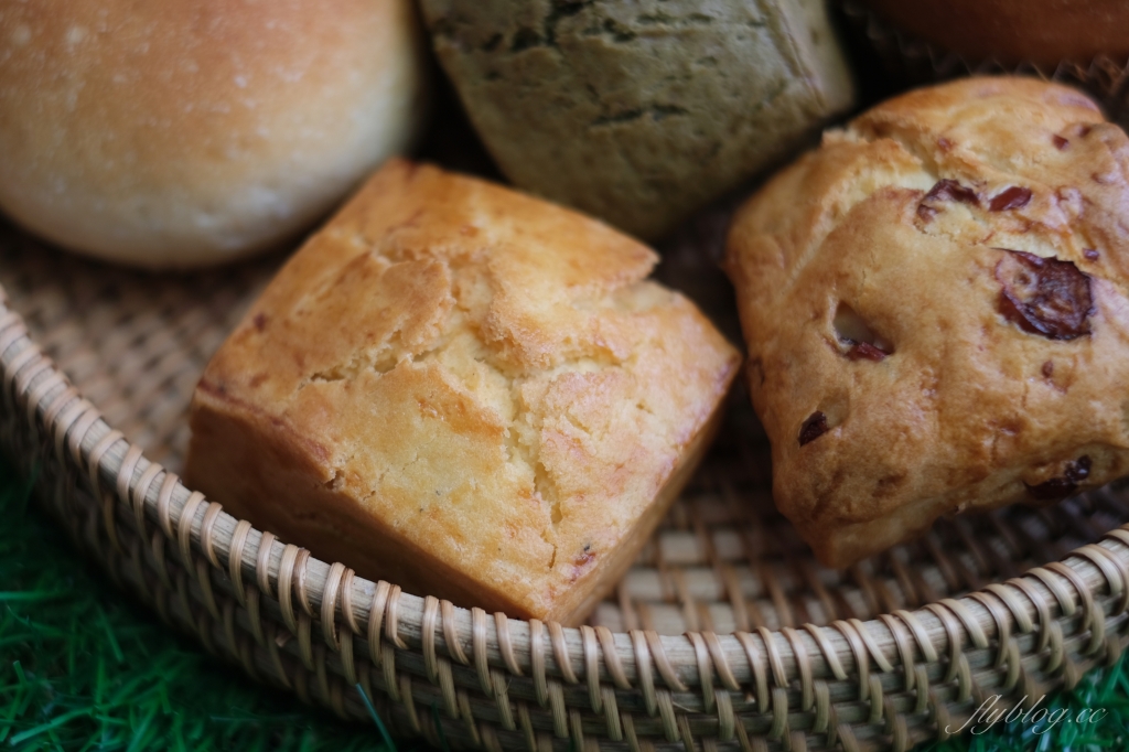 台中西區|小皮球麵包甜點.一開放訂購就秒殺,社區大樓的麵包甜點店 @飛天璇的口袋 台中西區|小皮球麵包甜點.一開放訂購就秒殺,社區大樓的麵包甜點店 @飛天璇的口袋