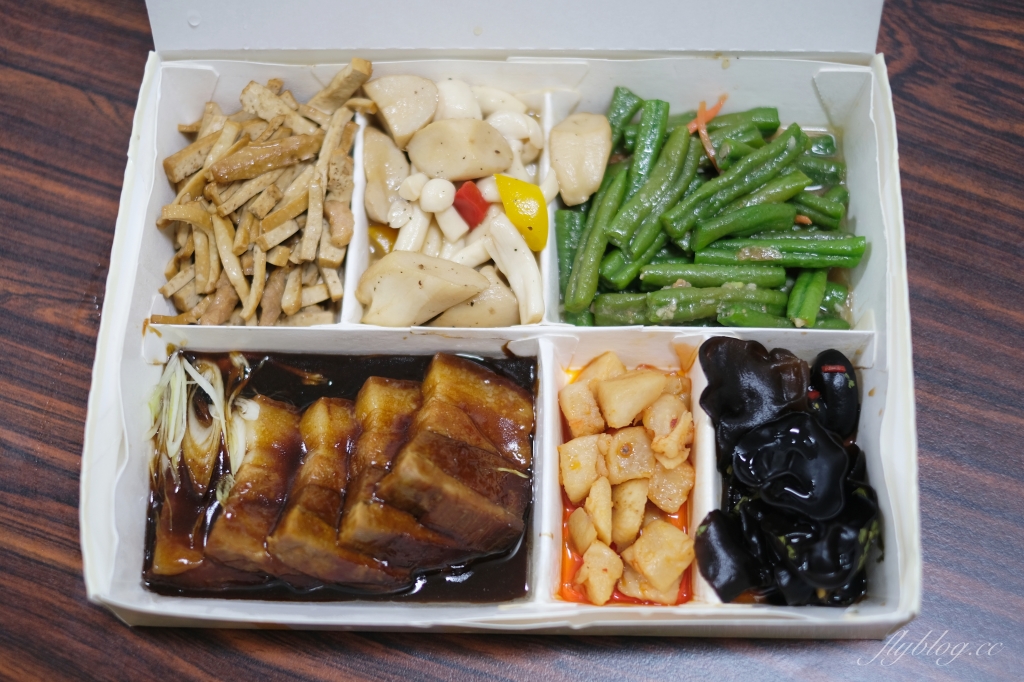 台中西屯｜頂園全鴨坊外帶便當 不用$200元就可以品嚐米其林餐盤推薦的美味烤鴨 @飛天璇的口袋