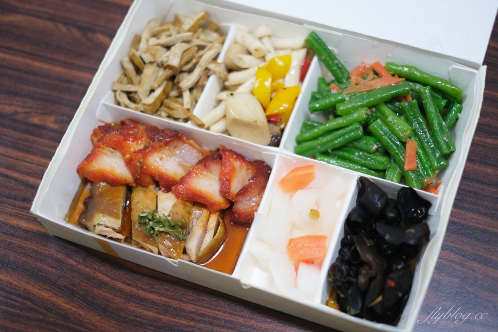 台中西屯｜頂園全鴨坊外帶便當 不用$200元就可以品嚐米其林餐盤推薦的美味烤鴨 @飛天璇的口袋