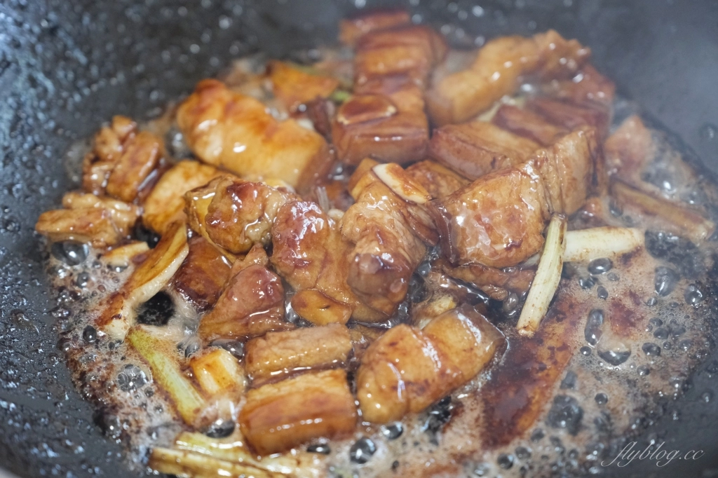 醬燒五花肉做法｜簡單又好吃的醬燒五花肉食譜，大人下酒小孩下飯 @飛天璇的口袋