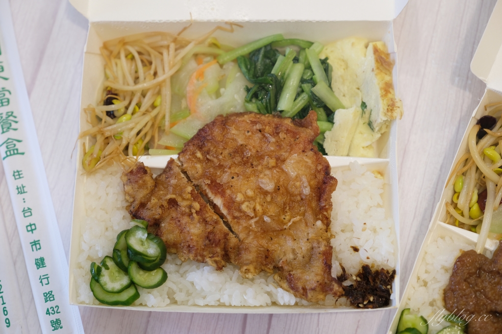 台中北區｜石蜜園．網友推薦排骨便當店，白飯讓我覺得好好吃 @飛天璇的口袋