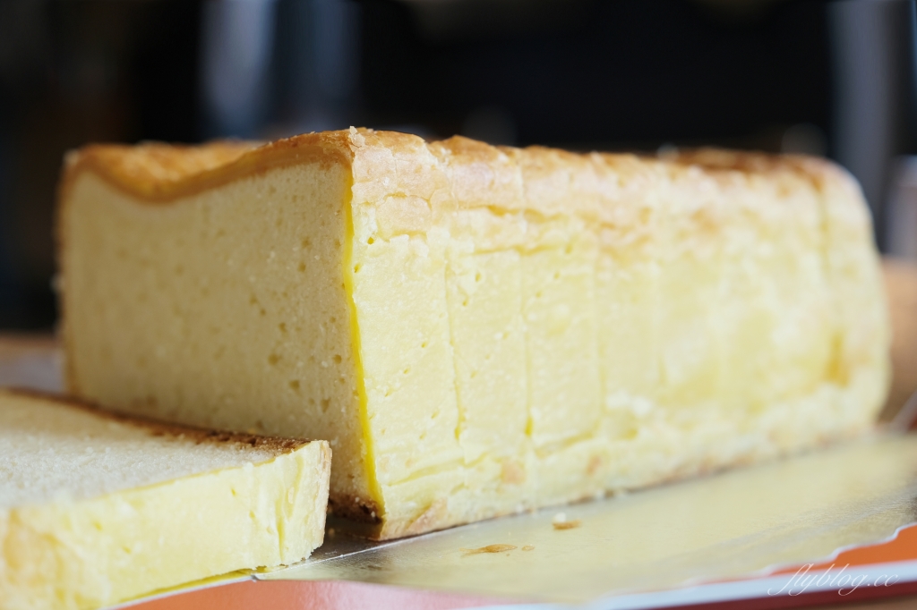 台北大安｜百合麵包園．據說是台北人才知道的伴手禮，超人氣鎮店之寶起酥蛋糕 @飛天璇的口袋