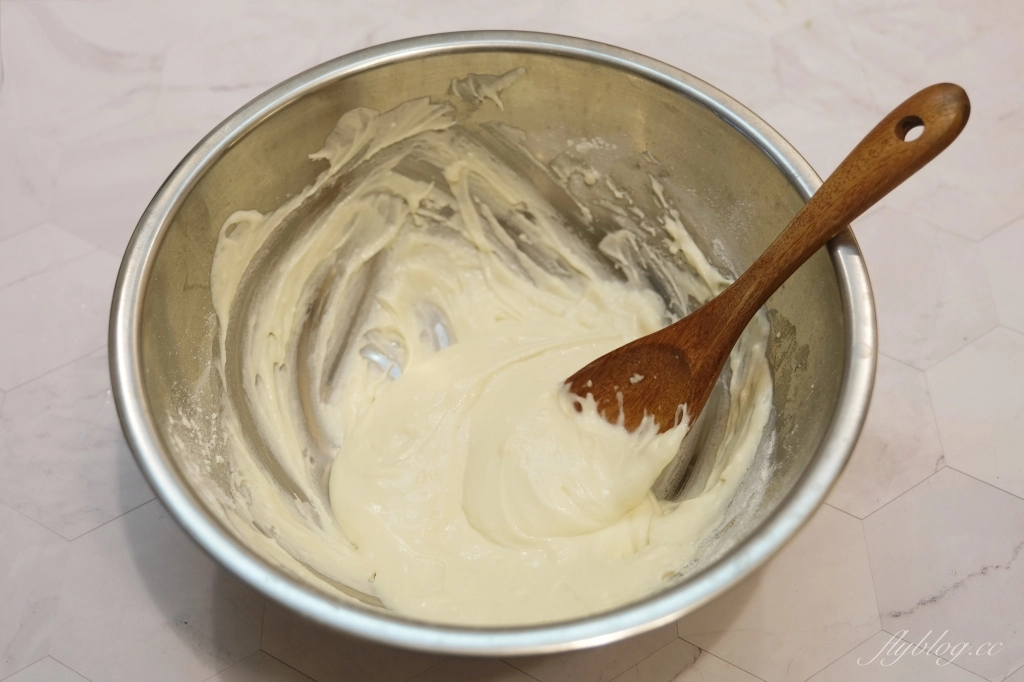 韓式炸雞做法｜完尹食堂2的炸雞被燒到，簡單的「韓式炸雞食譜」易上手 @飛天璇的口袋