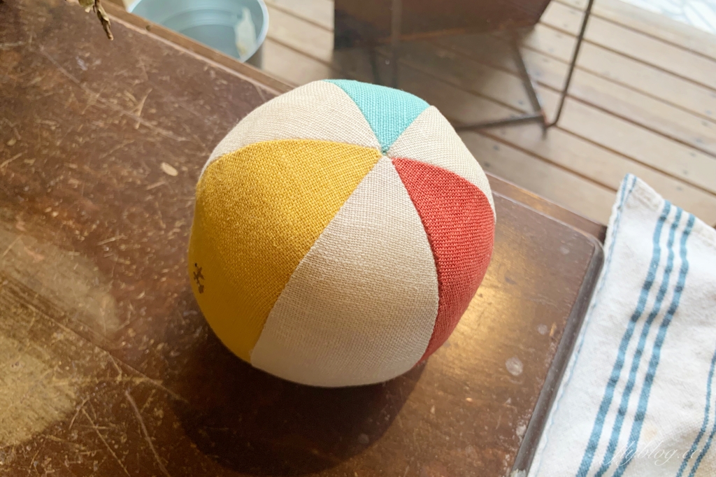 台中西區｜小皮球麵包甜點．一開放訂購就秒殺，社區大樓的麵包甜點店 @飛天璇的口袋