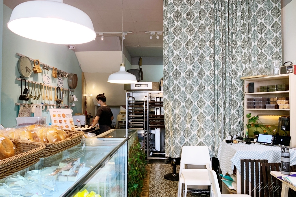 台中北屯｜拿手烘焙 近30種鹹甜口味貝果，還有手工餅乾和生日蛋糕 @飛天璇的口袋