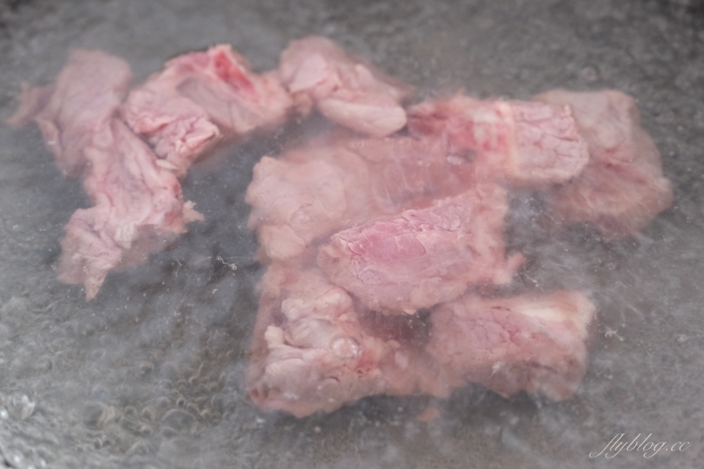 食譜分享|竹筍排骨湯做法.喝起來不苦的竹筍湯?加一匙生米進去就對了 @飛天璇的口袋 食譜分享|竹筍排骨湯做法.喝起來不苦的竹筍湯?加一匙生米進去就對了 @飛天璇的口袋