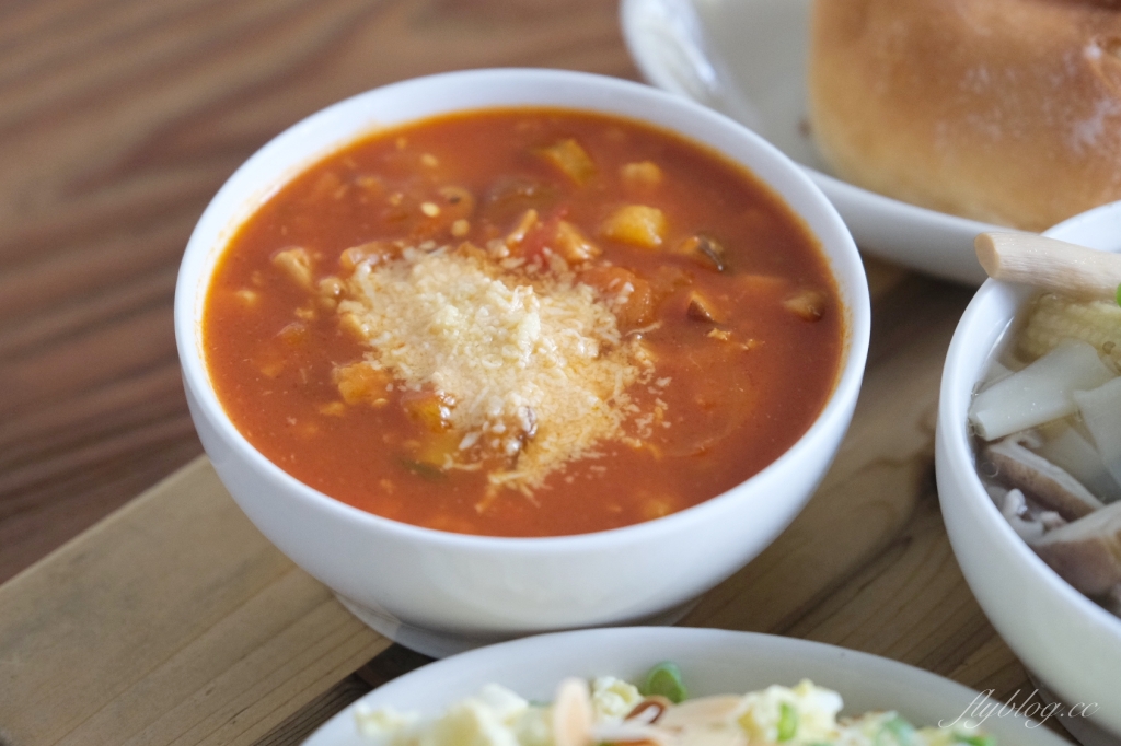 【台中西區】家溫度，每日供應7~8種不同湯品，把飯桌上的配角變主角(已歇業) @飛天璇的口袋