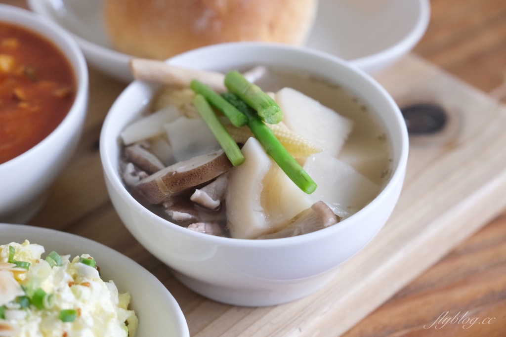 【台中西區】家溫度，每日供應7~8種不同湯品，把飯桌上的配角變主角(已歇業) @飛天璇的口袋