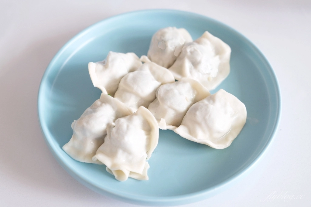 食譜分享｜氣炸鍋煎餃做法，免解凍！不用10分鐘，一盤酥脆煎餃上桌了 @飛天璇的口袋