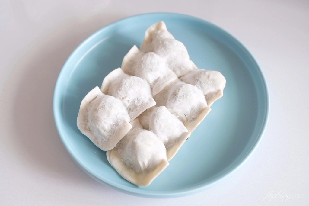 食譜分享｜氣炸鍋煎餃做法，免解凍！不用10分鐘，一盤酥脆煎餃上桌了 @飛天璇的口袋