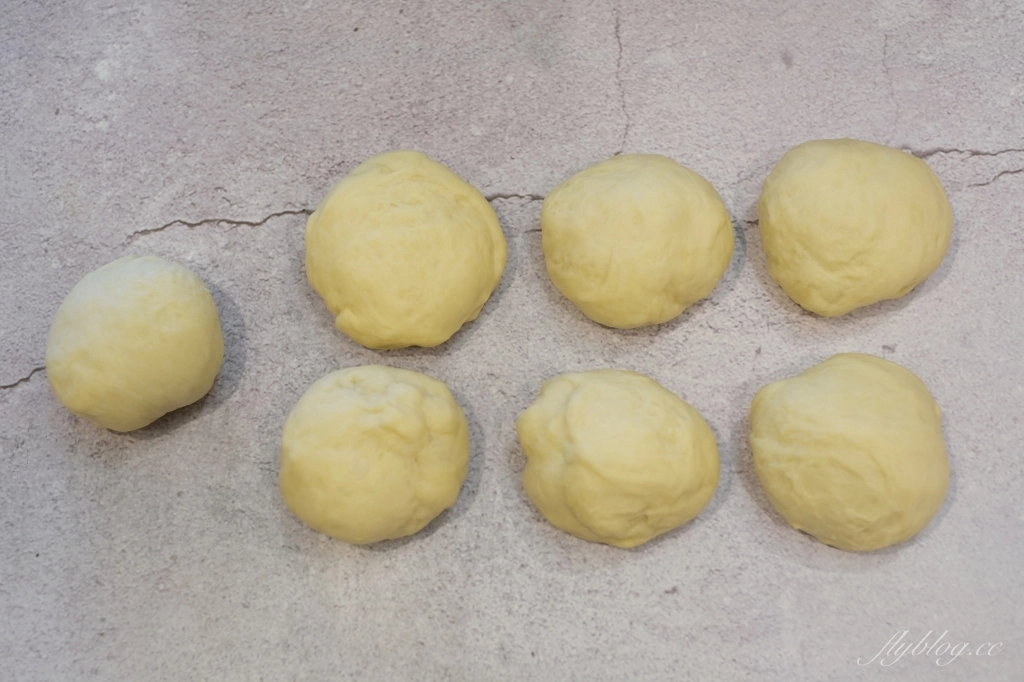 食譜分享｜手撕麵包做法，用氣炸烤箱做手撕麵包，新手最簡單的麵包烘焙 @飛天璇的口袋