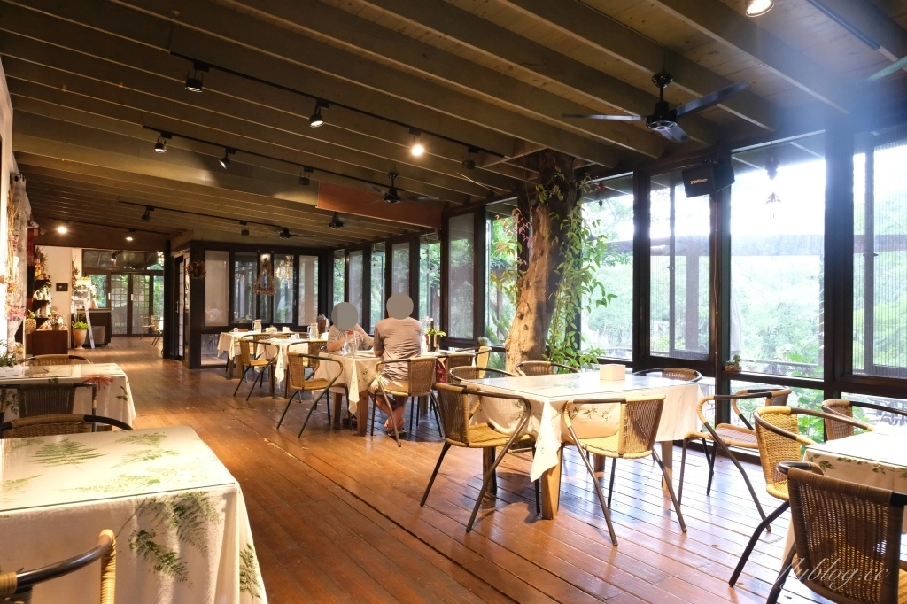 苗栗大湖|湖畔花時間.依山傍水的景觀民宿,還有療癒的露天溫泉 @飛天璇的口袋 苗栗大湖|湖畔花時間.依山傍水的景觀民宿,還有療癒的露天溫泉 @飛天璇的口袋