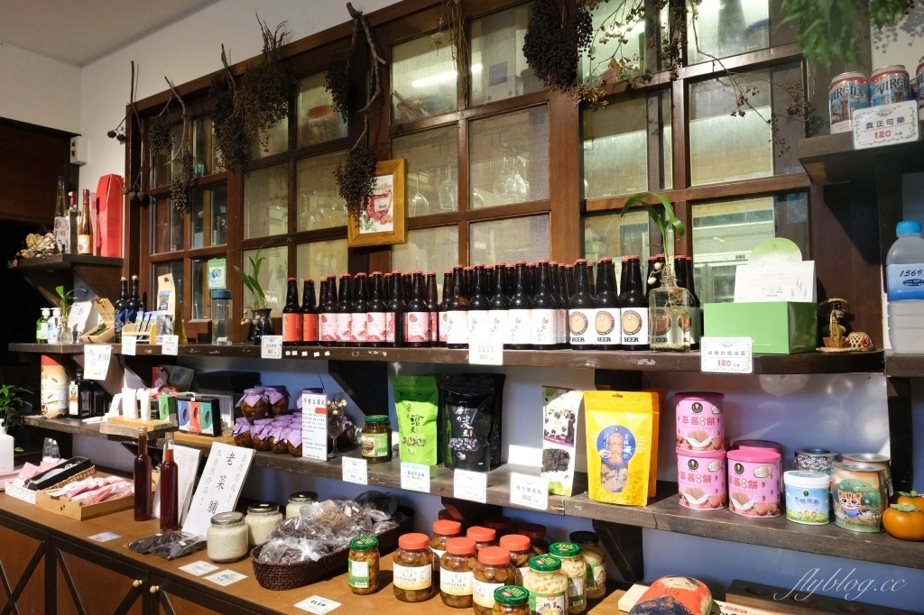 苗栗大湖|湖畔花時間.依山傍水的景觀民宿,還有療癒的露天溫泉 @飛天璇的口袋 苗栗大湖|湖畔花時間.依山傍水的景觀民宿,還有療癒的露天溫泉 @飛天璇的口袋