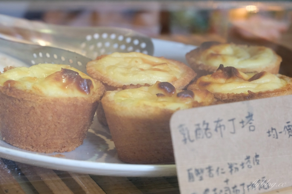 台中西區｜模範貝果，模範街超人氣貝果專賣店，顛覆視覺與味覺的美味 @飛天璇的口袋