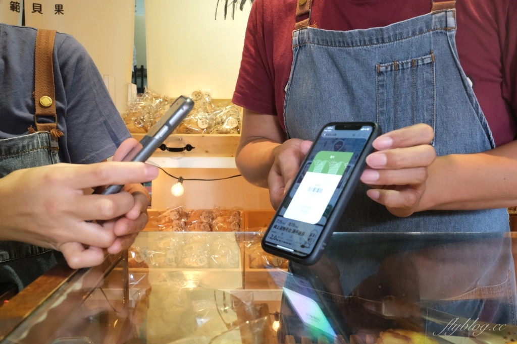 台中西區｜模範貝果，模範街超人氣貝果專賣店，顛覆視覺與味覺的美味 @飛天璇的口袋