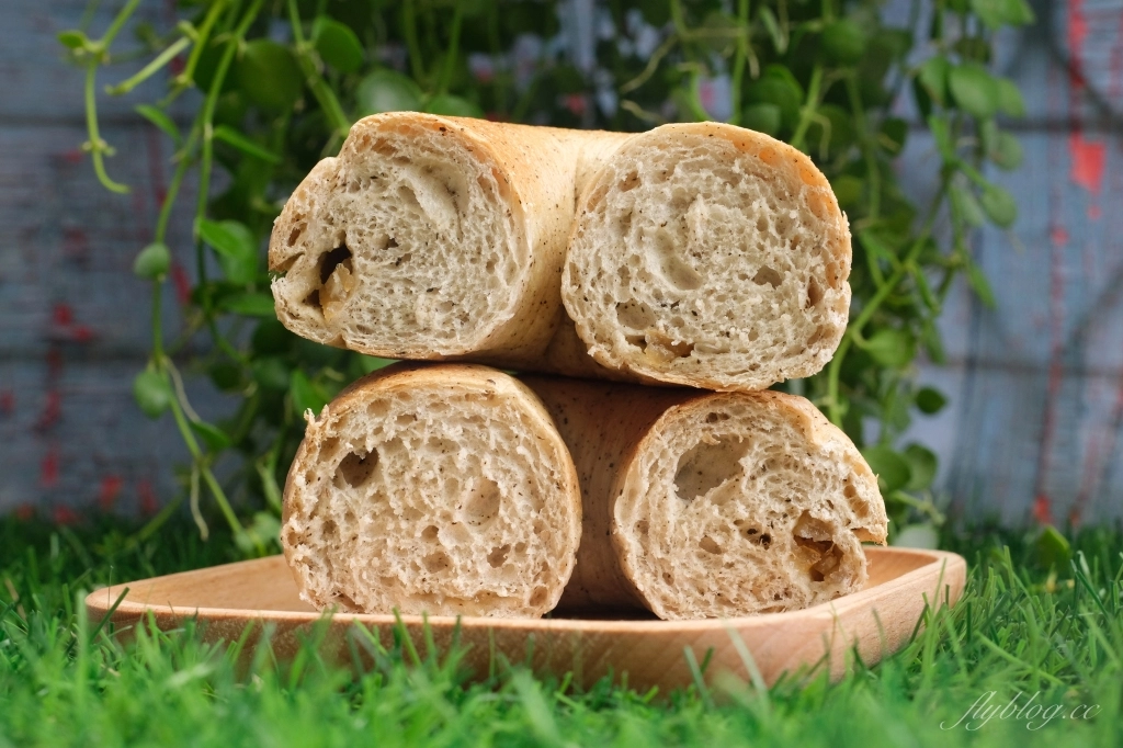 台中西區｜模範貝果，模範街超人氣貝果專賣店，顛覆視覺與味覺的美味 @飛天璇的口袋