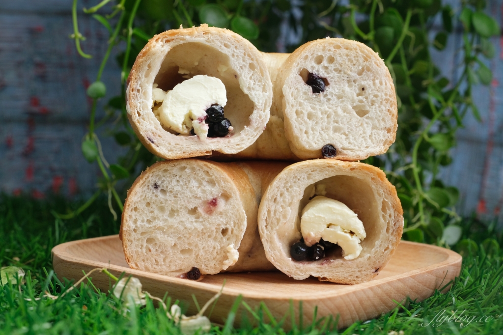 台中西區｜模範貝果，模範街超人氣貝果專賣店，顛覆視覺與味覺的美味 @飛天璇的口袋