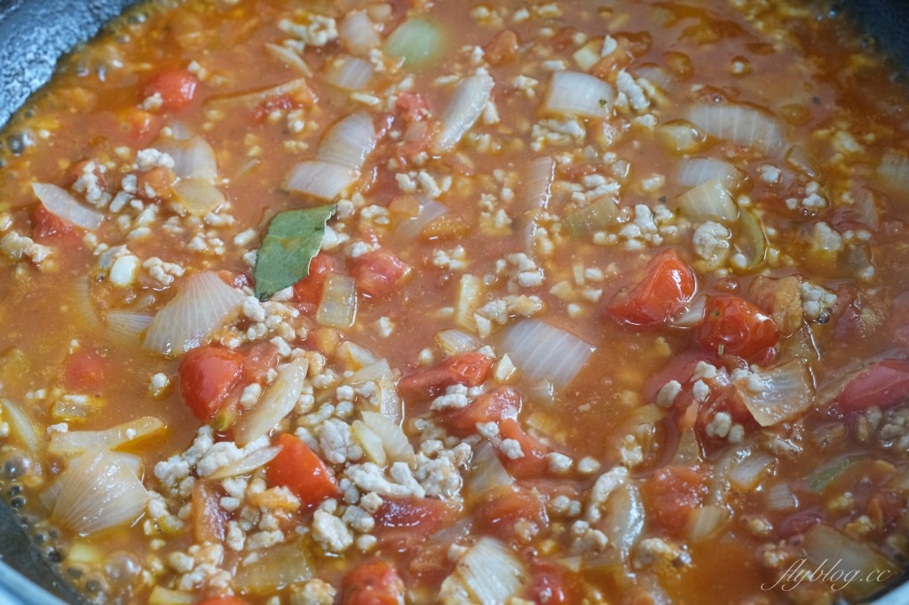 食譜分享｜番茄肉醬義大利麵做法，最簡單的紅醬義大利麵，第一次煮義大利麵就上手 @飛天璇的口袋