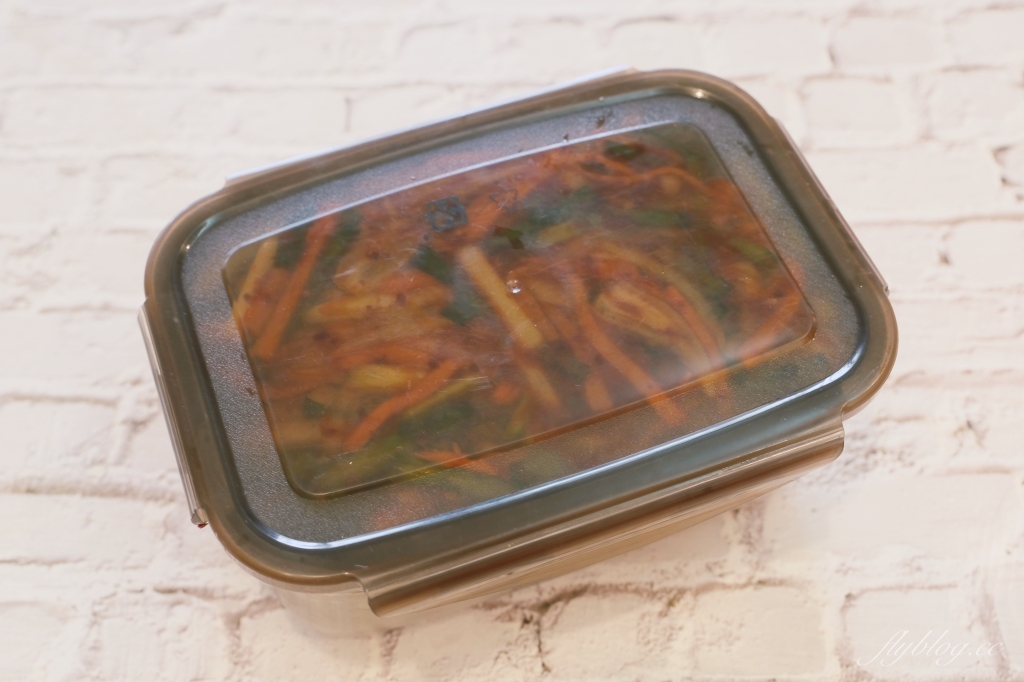 韓式小黃瓜夾心泡菜做法｜簡單的「韓式小黃瓜夾心泡菜食譜」，夏天吃消暑又開胃 @飛天璇的口袋