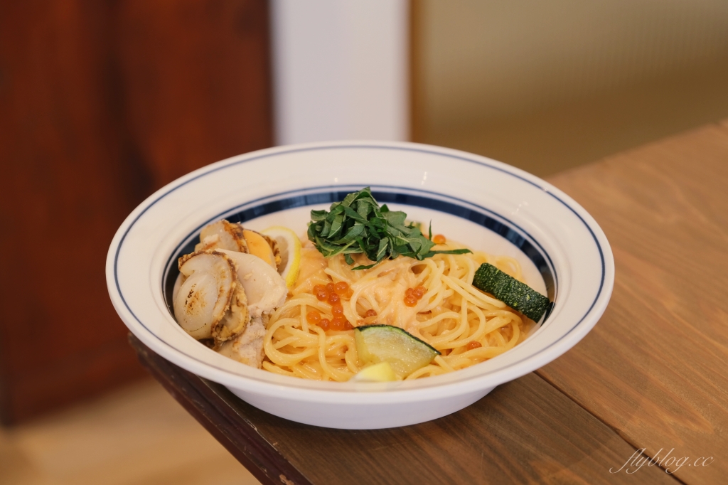 台中南屯｜ 青春漢堡 Aoharu Burger，創業十年田樂最新品牌，揉和日本洋食創作新樣態日式西餐 @飛天璇的口袋