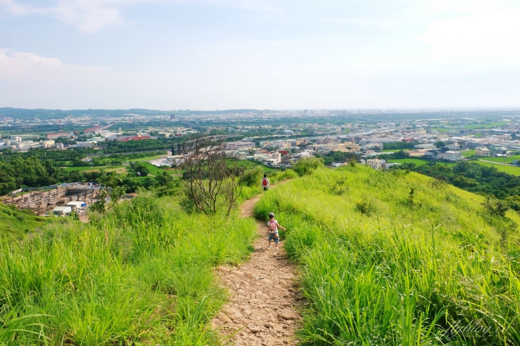 【台中烏日】知高圳步道，延途林蔭、石板路和木棧道，輕鬆360度遠眺台中美景 @飛天璇的口袋