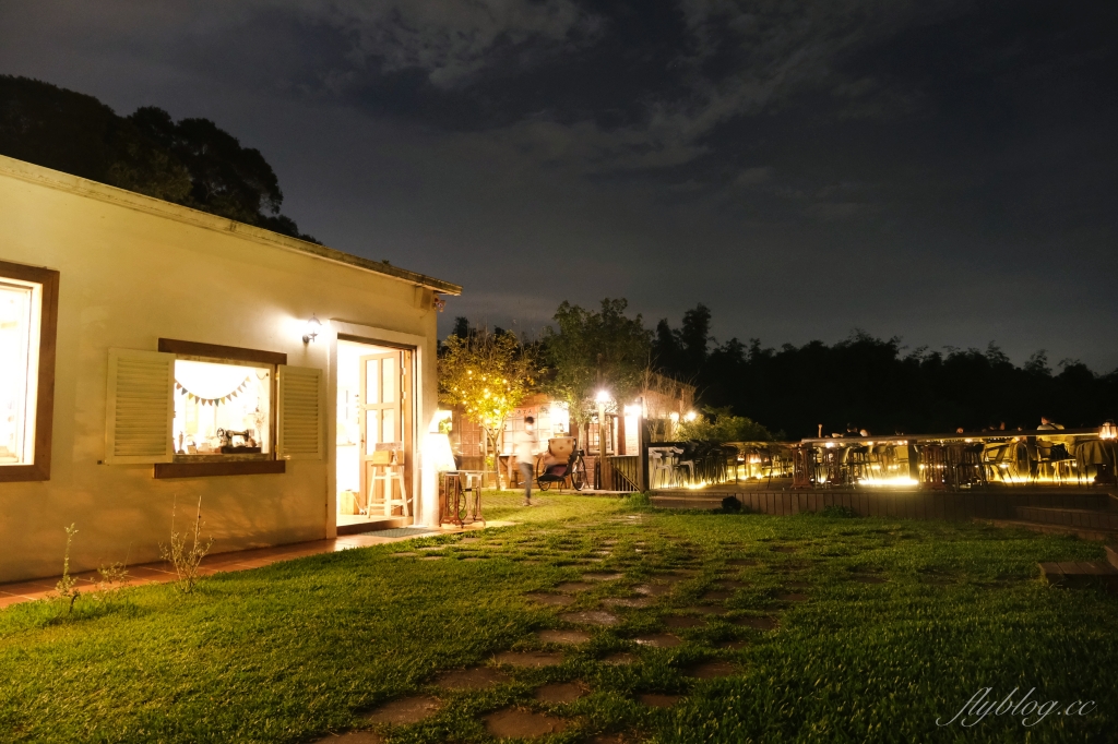 台中沙鹿｜Mitaka 3e Cafe．可愛的龍貓主題夜景餐廳，可以欣賞台中百萬夜景 @飛天璇的口袋