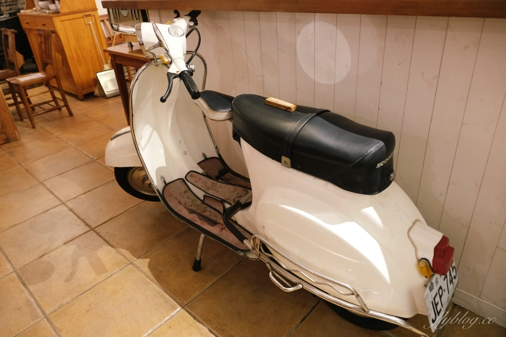 台中沙鹿｜Mitaka 3e Cafe．可愛的龍貓主題夜景餐廳，可以欣賞台中百萬夜景 @飛天璇的口袋