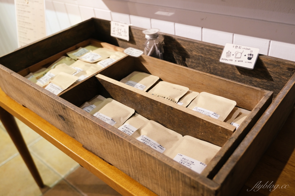 台中沙鹿｜Mitaka 3e Cafe．可愛的龍貓主題夜景餐廳，可以欣賞台中百萬夜景 @飛天璇的口袋