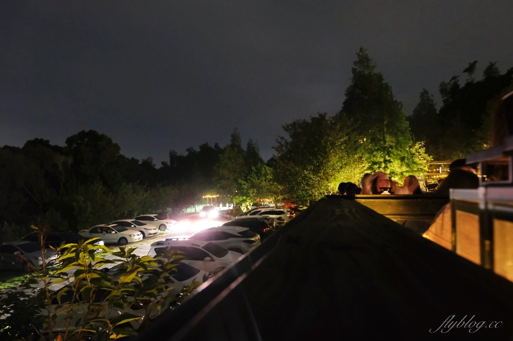 台中沙鹿｜Mitaka 3e Cafe．可愛的龍貓主題夜景餐廳，可以欣賞台中百萬夜景 @飛天璇的口袋