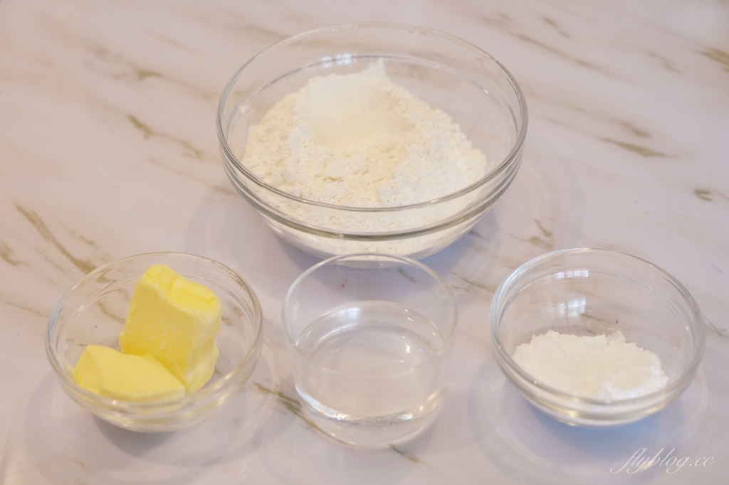 蛋黃酥食譜｜蛋黃酥的做法｜中秋節必吃的蛋黃酥，氣炸烤箱做第一次就成功 @飛天璇的口袋