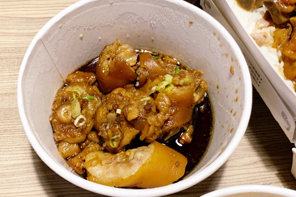 台中中區｜富鼎旺豬腳．台中人氣豬腳專賣店，台中米其林必比登推介銅板美食 @飛天璇的口袋