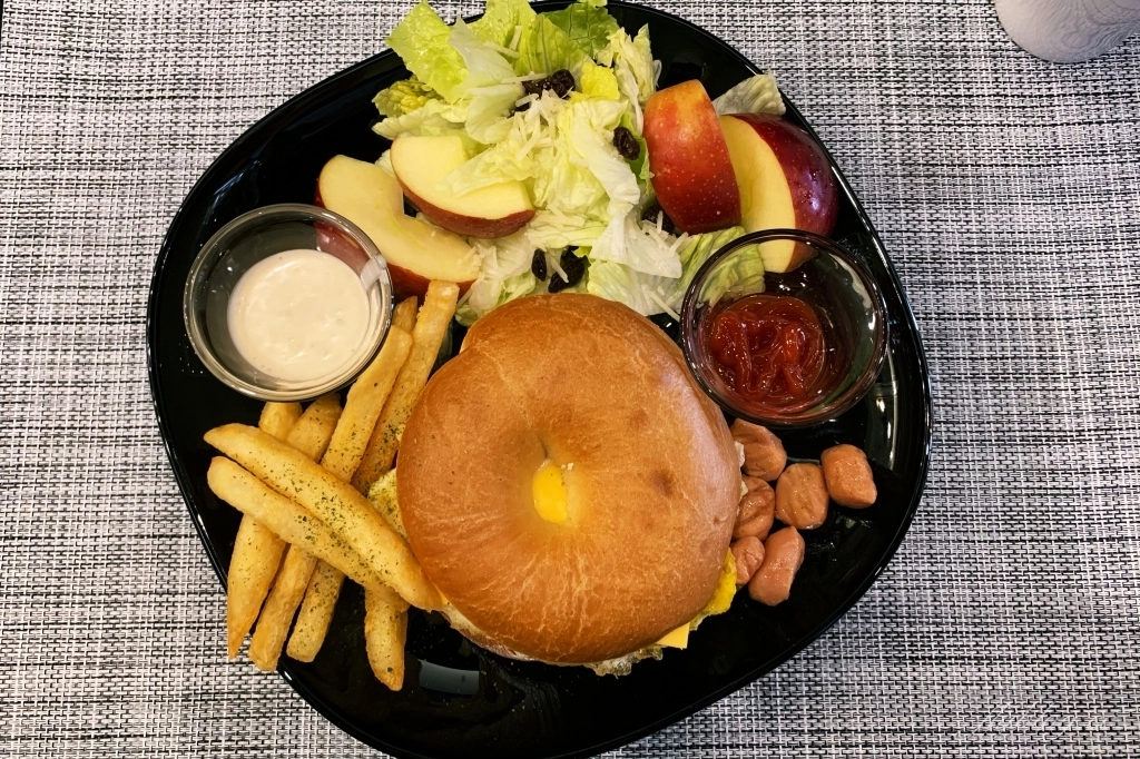 屏東小琉球｜小琉球皮亞諾旅店，小琉球新民宿，頂樓擁有露天游泳池 @飛天璇的口袋