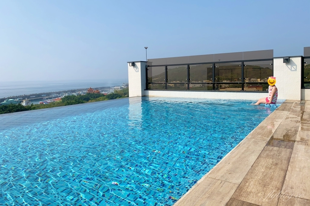 屏東小琉球｜小琉球皮亞諾旅店，小琉球新民宿，頂樓擁有露天游泳池 @飛天璇的口袋