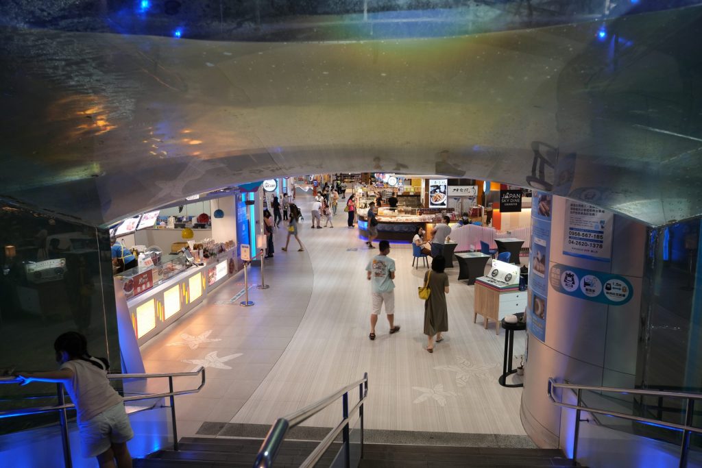 清水服務區｜全台最美的休息站，清水休息站必吃美食伴手禮，還有美美的夜景 @飛天璇的口袋