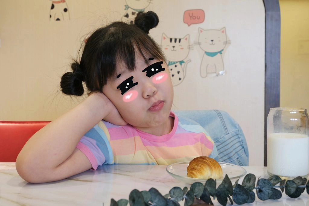 【台中超市】楓康超市 現烤烘焙丹麥小牛角一個不到$5元 CP值超高 @飛天璇的口袋 【台中超市】楓康超市 現烤烘焙丹麥小牛角一個不到$5元 CP值超高 @飛天璇的口袋