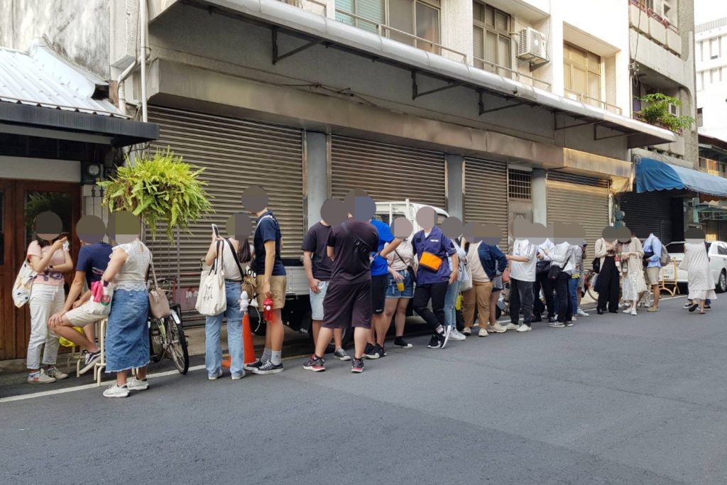 嘉義東區|嘉義大人味咖哩.每日限量36份,一開門就售完的超人氣咖哩 @飛天璇的口袋 嘉義東區|嘉義大人味咖哩.每日限量36份,一開門就售完的超人氣咖哩 @飛天璇的口袋