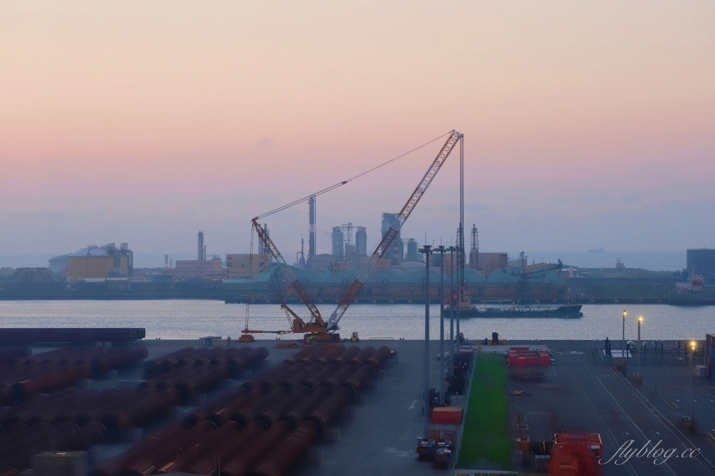 【台中梧棲】台中之星摩天輪，台中三井OUTLET~全台最高的臨海摩天輪，瞭望台中港、海景山景以及夕陽 @飛天璇的口袋