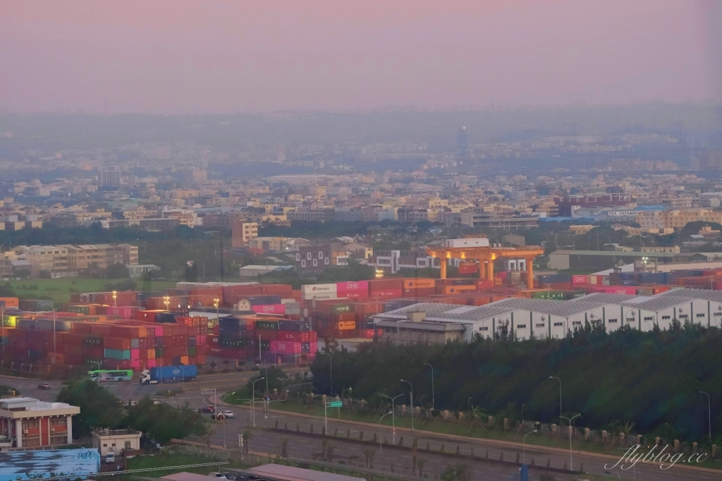 【台中梧棲】台中之星摩天輪，台中三井OUTLET~全台最高的臨海摩天輪，瞭望台中港、海景山景以及夕陽 @飛天璇的口袋