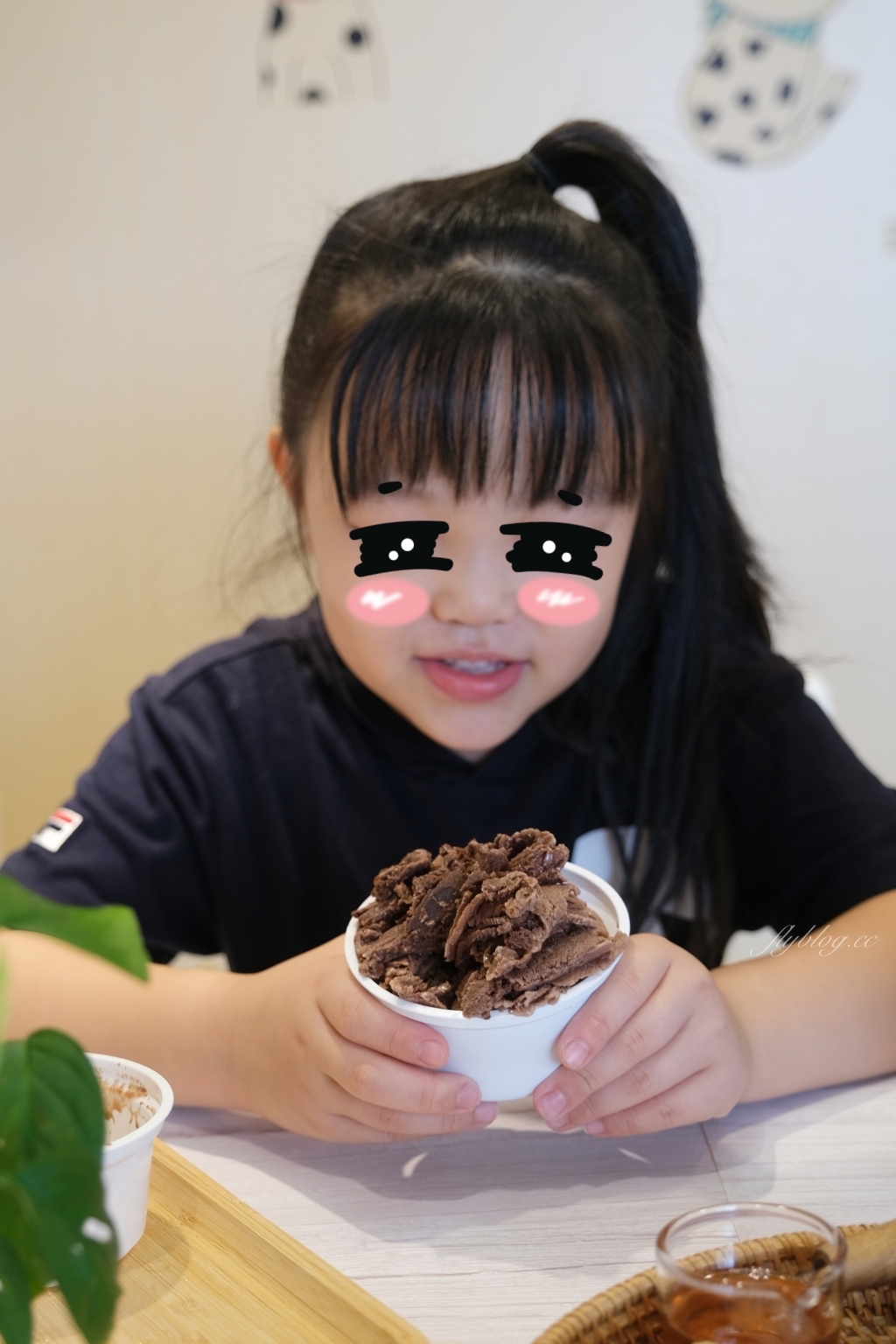 【台中北區】路地ろじ，從台中起家拓展至全球，超可愛的怪物冰也可以DIY @飛天璇的口袋