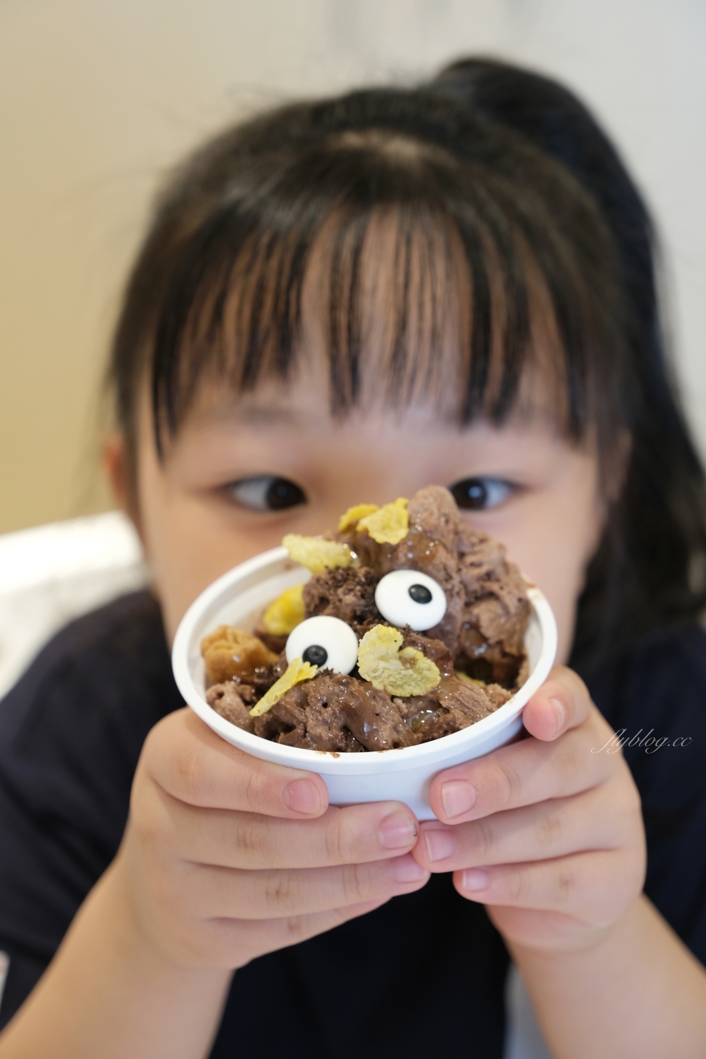 【台中北區】路地ろじ，從台中起家拓展至全球，超可愛的怪物冰也可以DIY @飛天璇的口袋