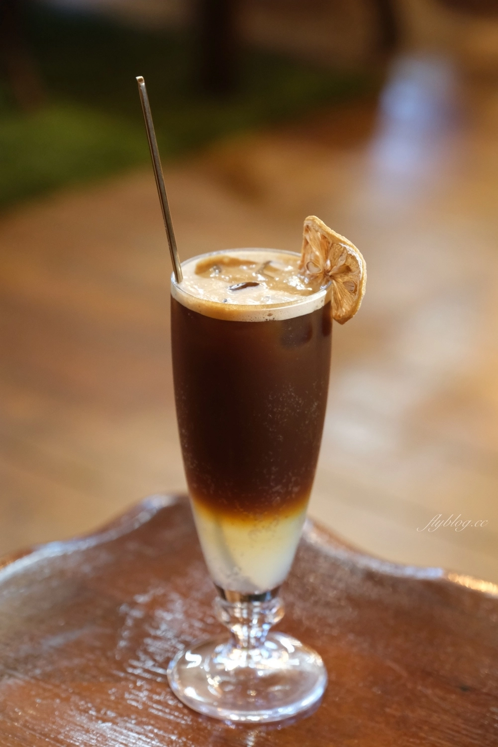 桃園平鎮|HAKKAFE’哈嘎廢.前庭大片綠草地露營帳篷,現代化客家風咖啡館 @飛天璇的口袋 桃園平鎮|HAKKAFE’哈嘎廢.前庭大片綠草地露營帳篷,現代化客家風咖啡館 @飛天璇的口袋