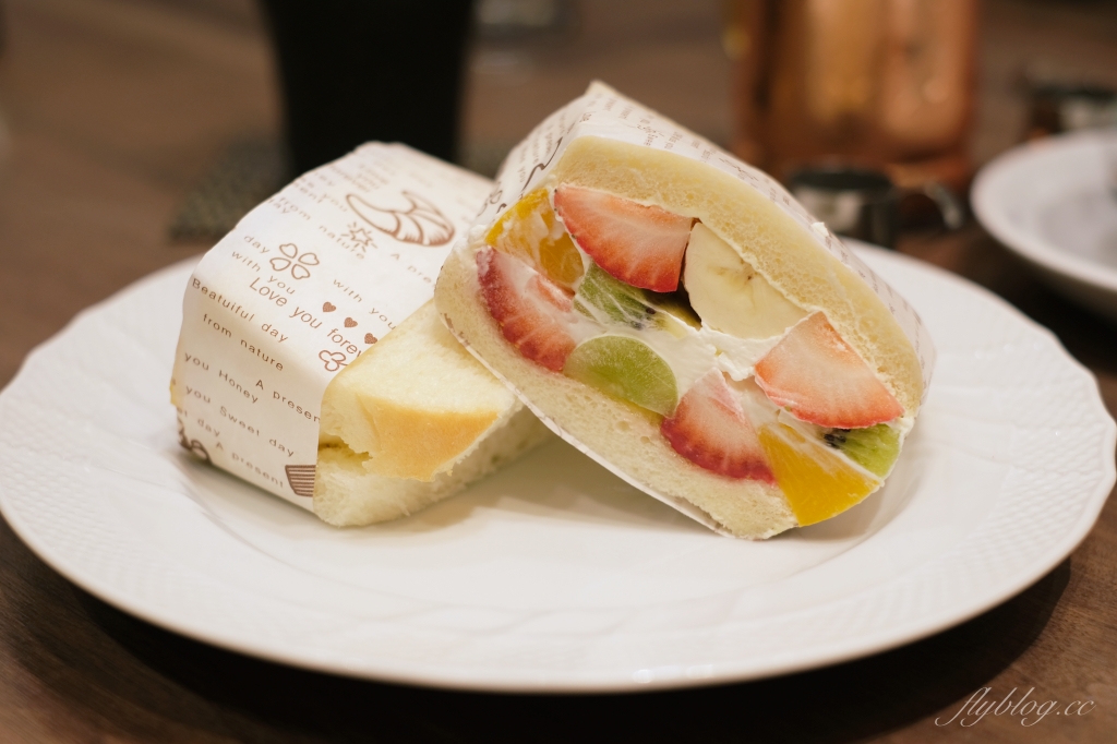 台北中山｜星乃珈琲店 HOSHINO COFFEE，來自日本人氣舒芙蕾甜點，台北新光南西四樓 @飛天璇的口袋