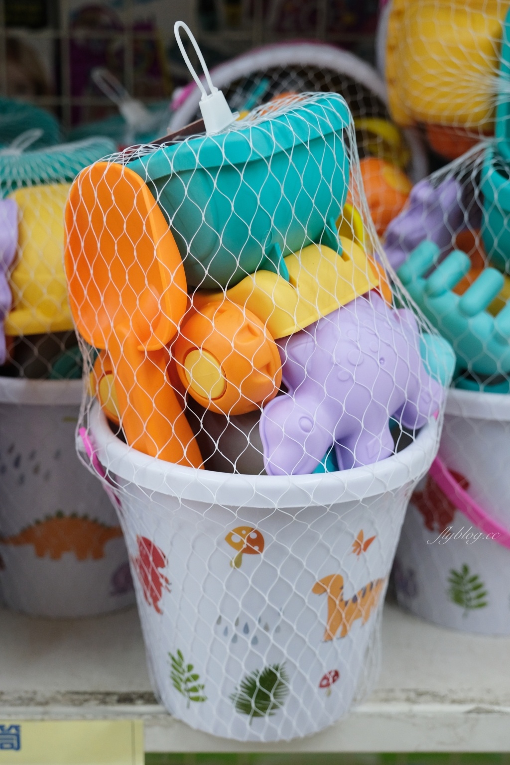 【台中西屯】春日部玩具批發超市，佔地寬廣的玩具批發店，玩具、書籍、文具、生活雜物，會員最低價5折起 @飛天璇的口袋