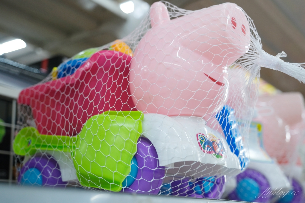 【台中西屯】春日部玩具批發超市，佔地寬廣的玩具批發店，玩具、書籍、文具、生活雜物，會員最低價5折起 @飛天璇的口袋