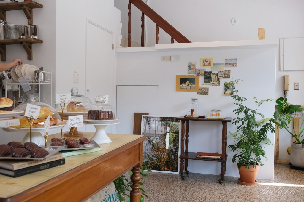 Creamy Daily Coffee｜豐樂公園旁的韓風咖啡館，每日手作甜點和單品咖啡 @飛天璇的口袋