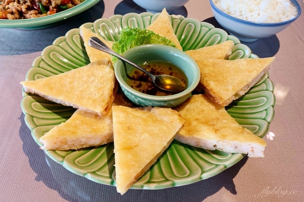 湄南河泰式庭園餐廳｜浪漫的庭園用餐空間，台中米其林餐盤推薦泰式餐廳 @飛天璇的口袋